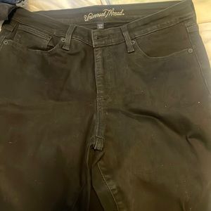 Ripped legging style skinny pants, they are darker than they appear on pictures